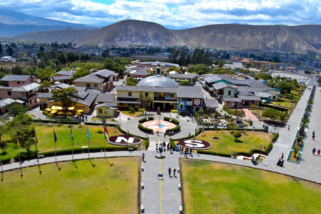 Quito Picks 26 1024x682 Photo of the Day   The Equator, Mitad del Mundo, Ecuador