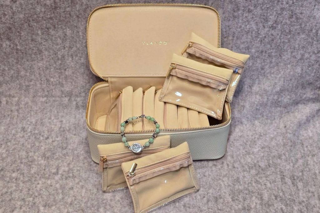 Vlando Travel Jewelry Case