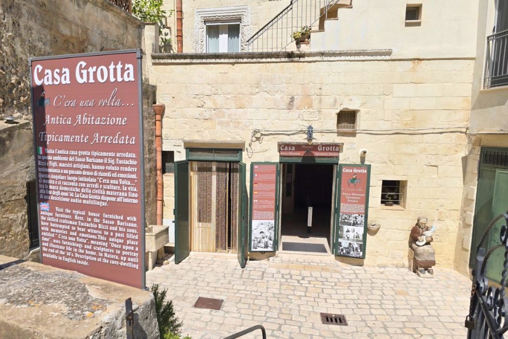 Casa Grotta Matera Italy