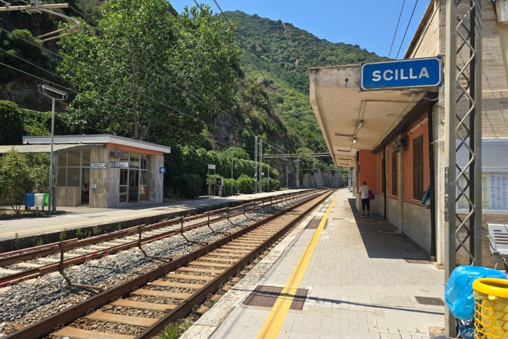 Scilla Italy Train Station